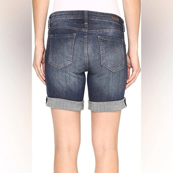 Kut From The Kloth Catherine Boyfriend Distressed Denim Shorts - NWOT - Size 8 - Picture 2 of 9